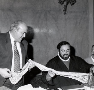 1cav_vita_foto_pavarotti